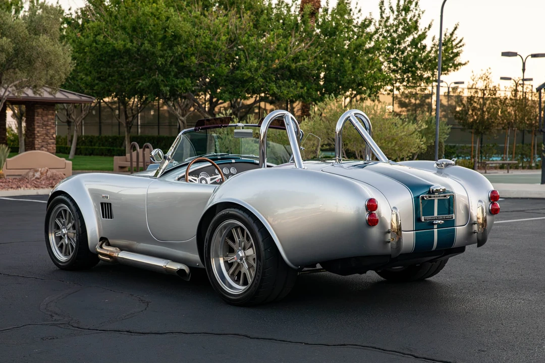 Factory Five Roadster - Image 9 of 31