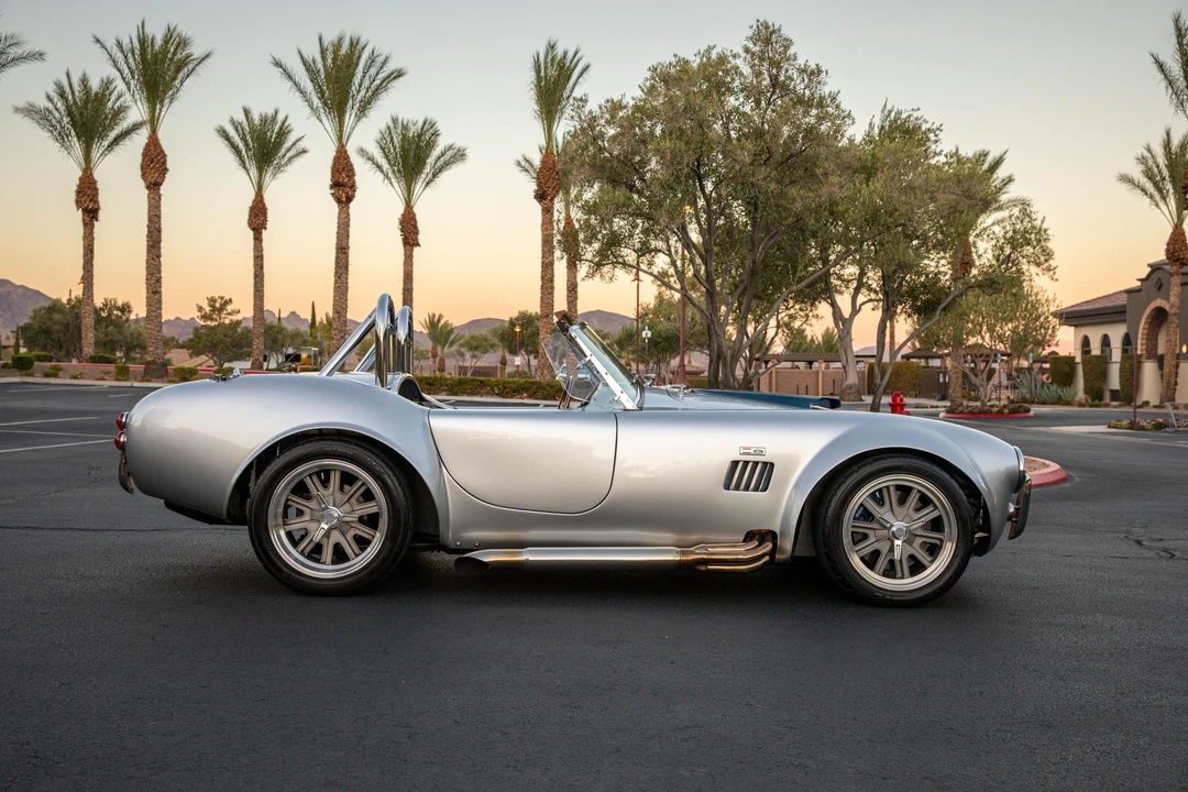 Factory Five Roadster - Image 5 of 31