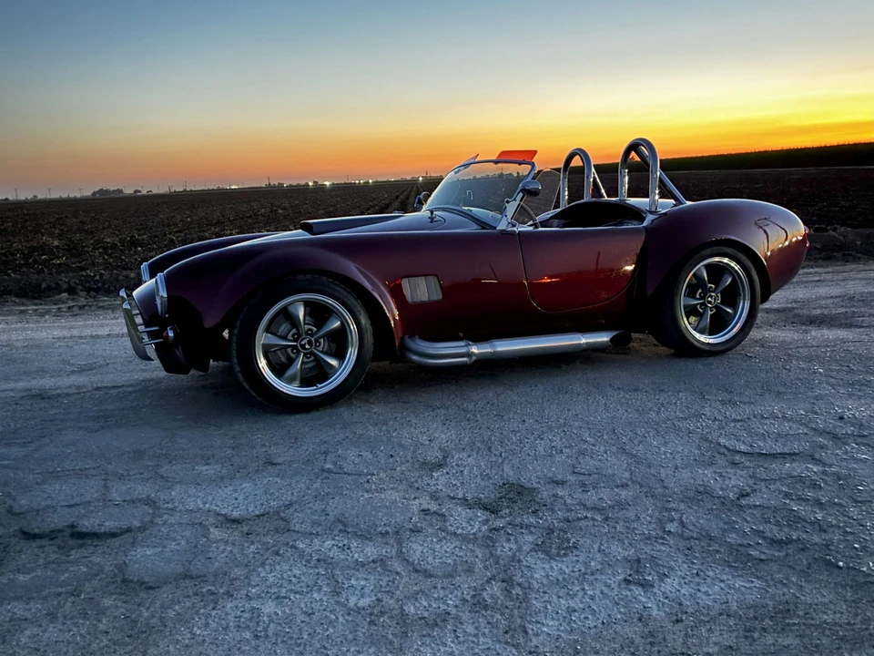 Shelby Cobra Replica - Image 18 of 31