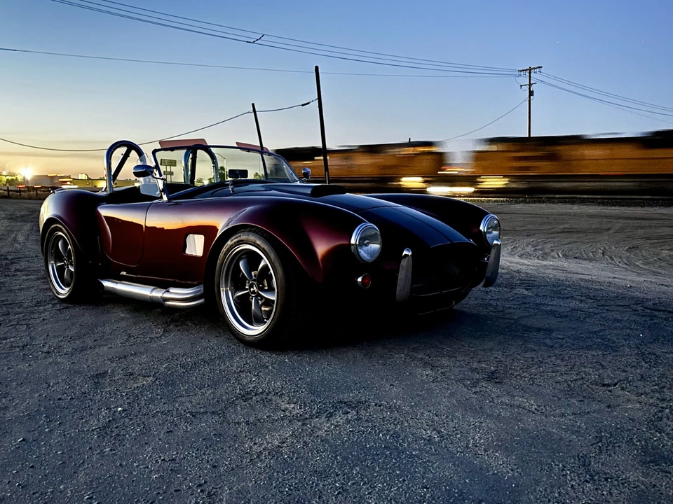 Shelby Cobra Replica - Image 27 of 31