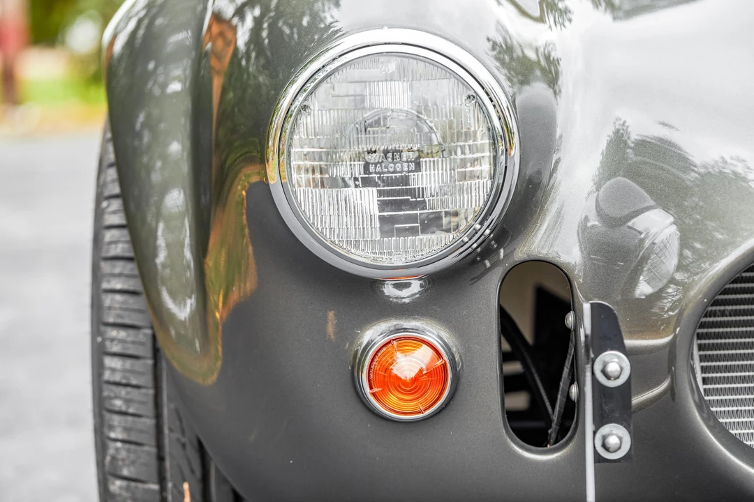 Shelby Cobra Replica - Image 10 of 31