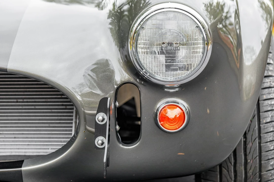 Shelby Cobra Replica - Image 15 of 31