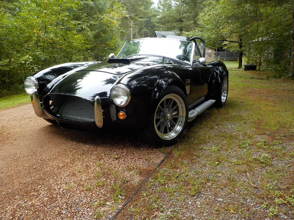 Shelby Cobra Replica - Image 2 of 31