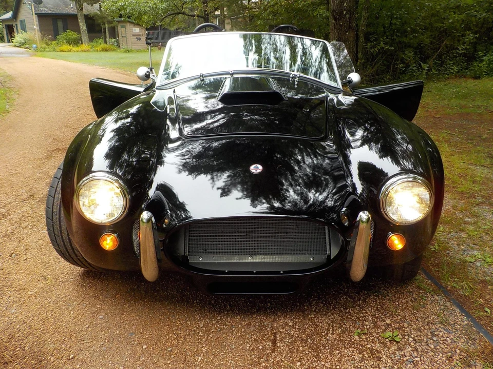 Shelby Cobra Replica - Image 4 of 31