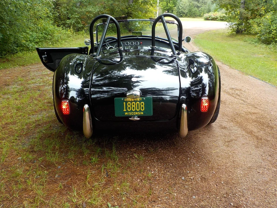 Shelby Cobra Replica - Image 13 of 31