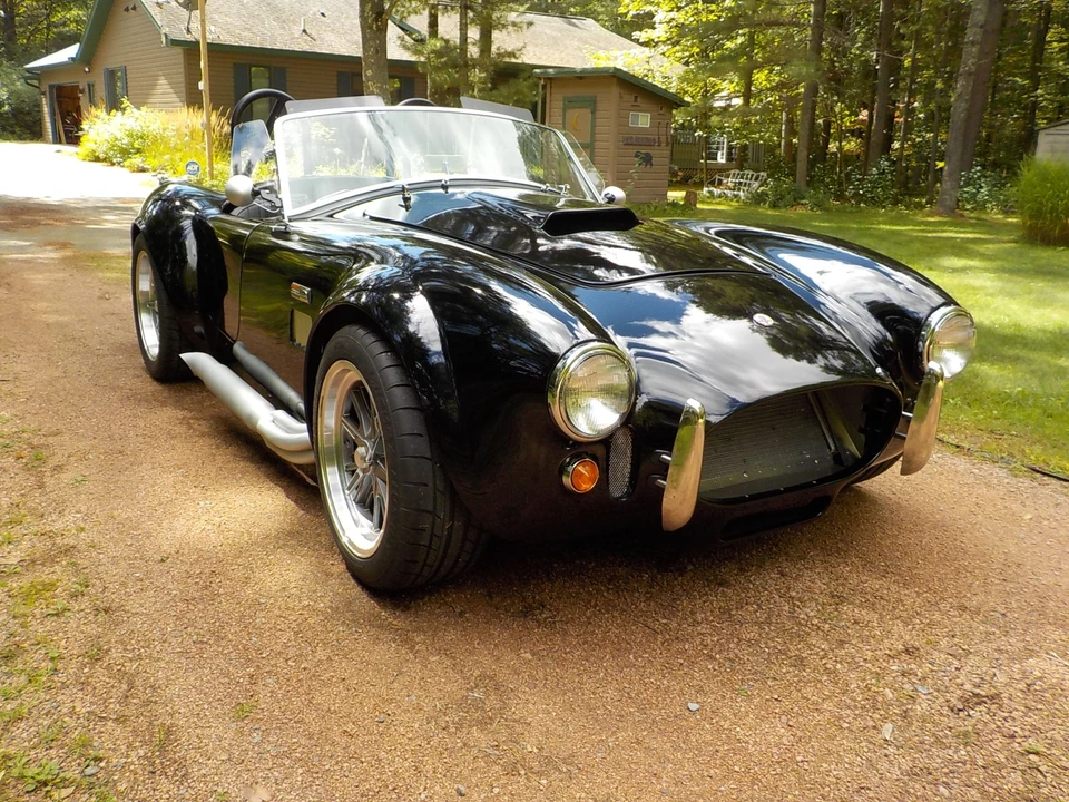 Shelby Cobra Replica - Image 7 of 31