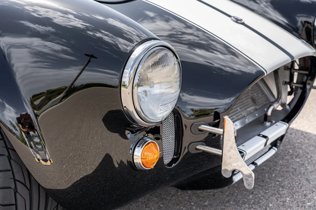 Shelby Cobra Replica - Image 25 of 31