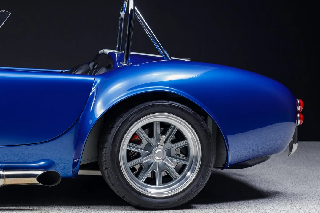 Shelby Cobra Replica - Image 23 of 31
