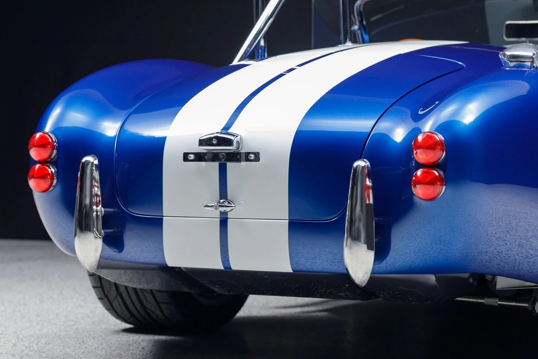 Shelby Cobra Replica - Image 21 of 31