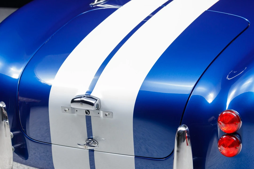 Shelby Cobra Replica - Image 25 of 31