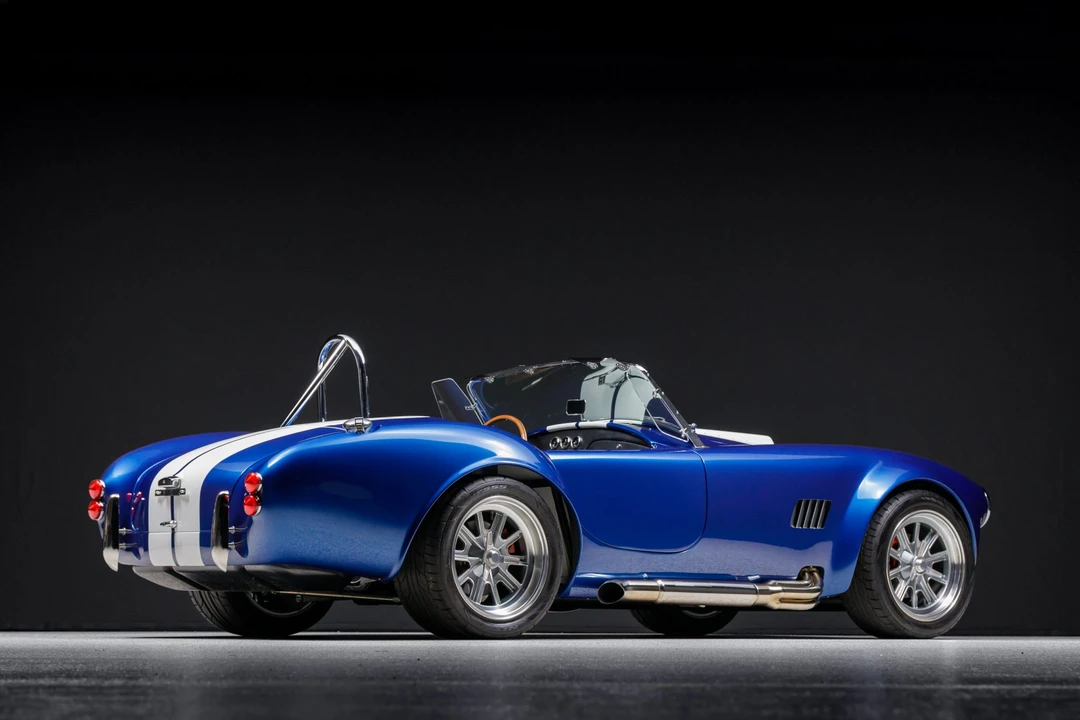 Shelby Cobra Replica - Image 9 of 31
