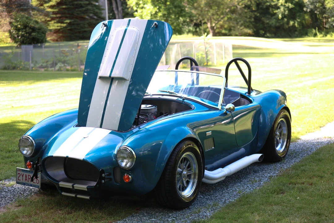 Factory Five Roadster - Image 8 of 31