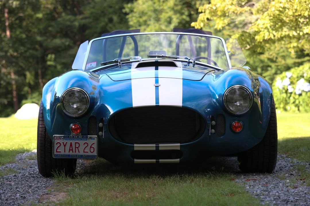 Factory Five Roadster - Image 4 of 31