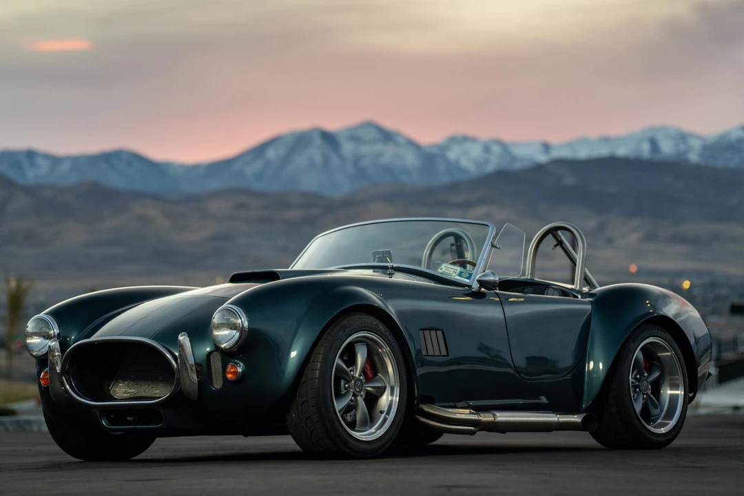 Shelby Cobra Replica - Image 2 of 31