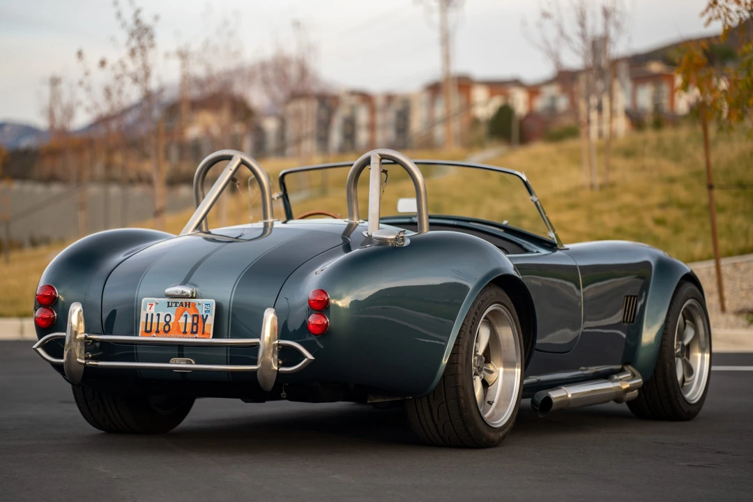 Shelby Cobra Replica - Image 17 of 31