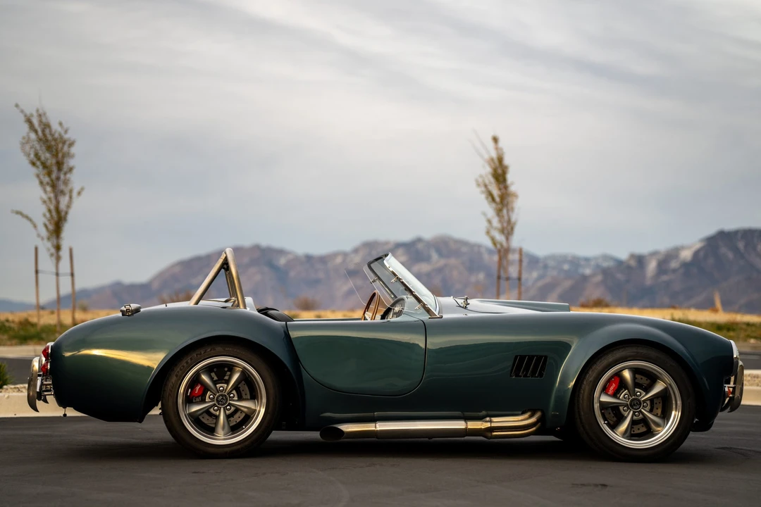 Shelby Cobra Replica - Image 18 of 31