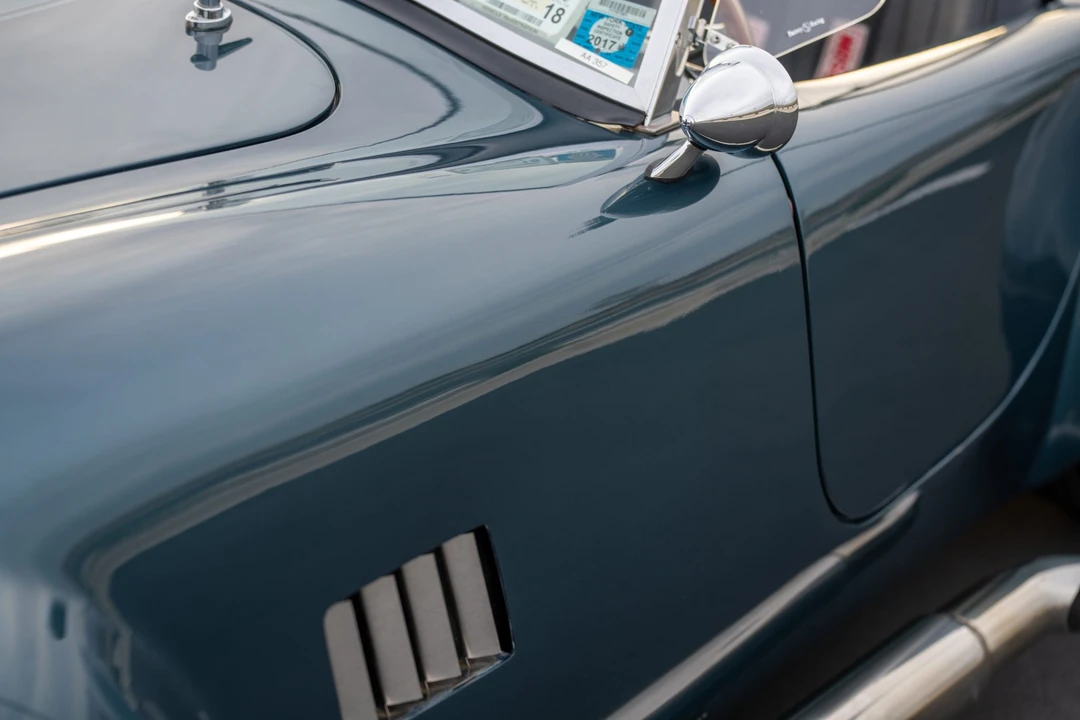 Shelby Cobra Replica - Image 23 of 31