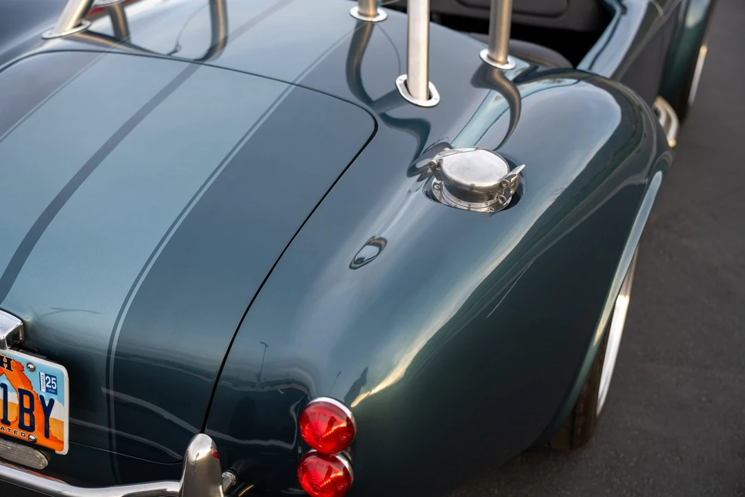 Shelby Cobra Replica - Image 30 of 31
