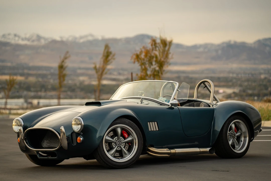 Shelby Cobra Replica - Image 4 of 31