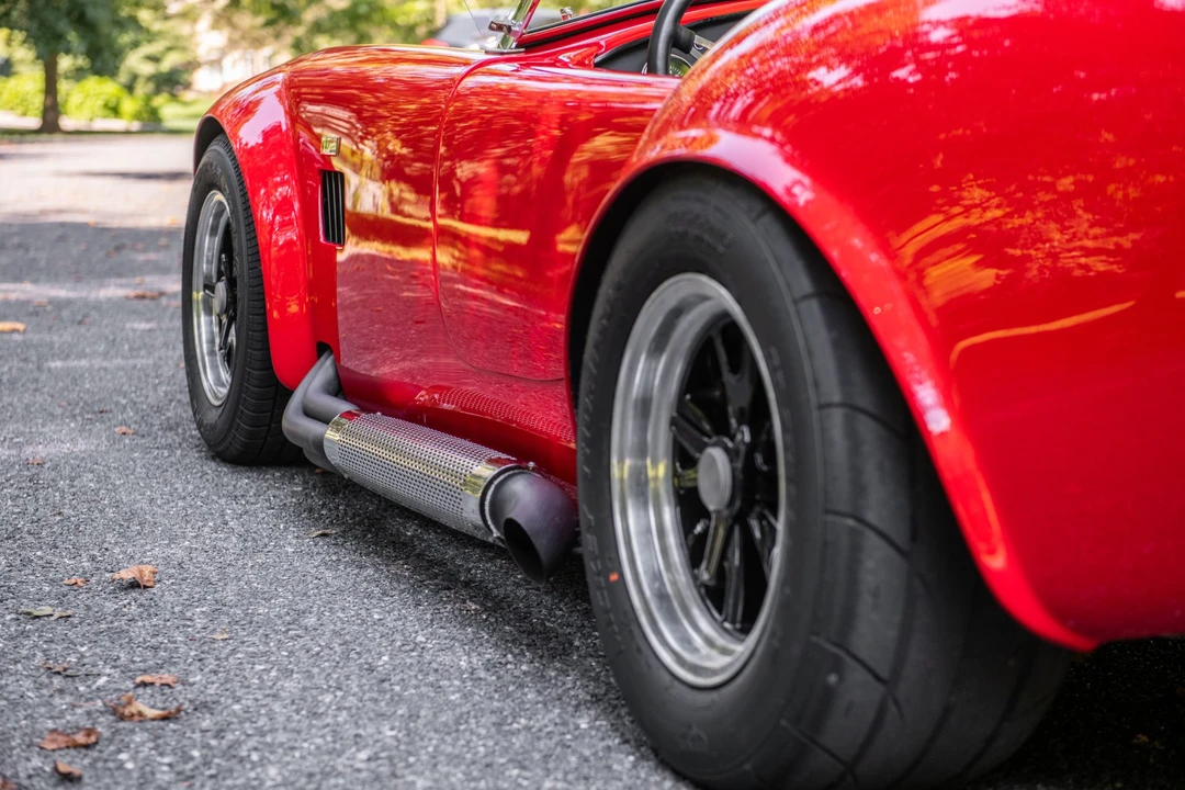 Shelby Cobra Replica - Image 14 of 31