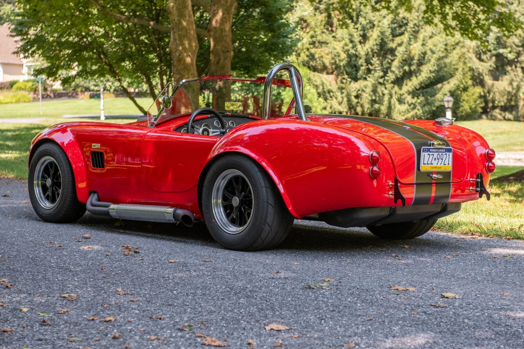 Shelby Cobra Replica - Image 8 of 31