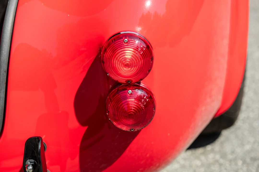 Shelby Cobra Replica - Image 22 of 31
