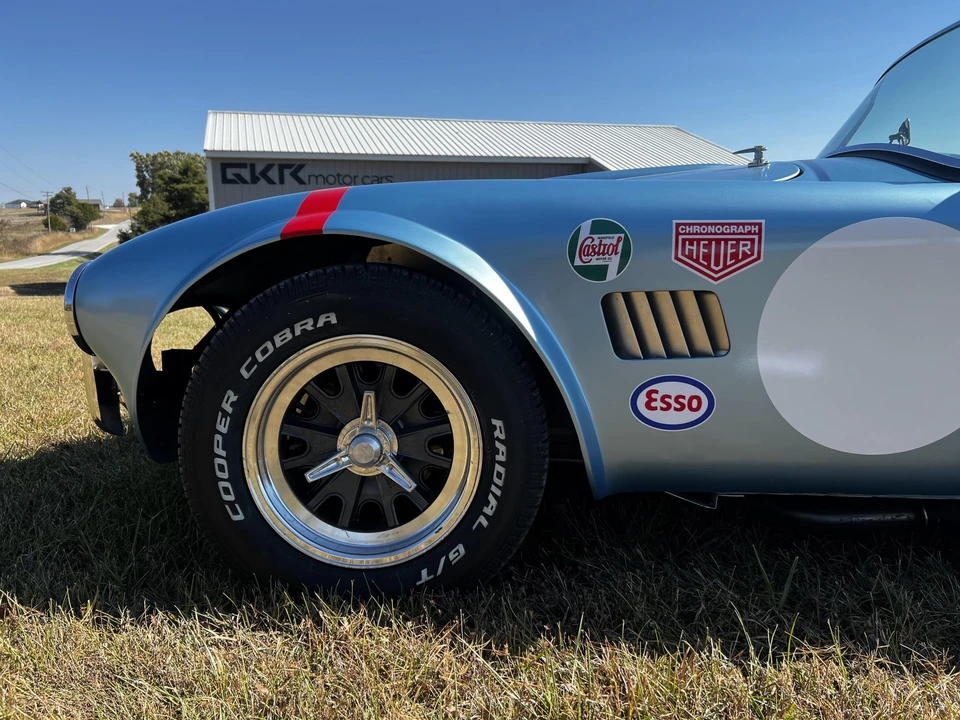 Shelby Cobra Replica - Image 20 of 31