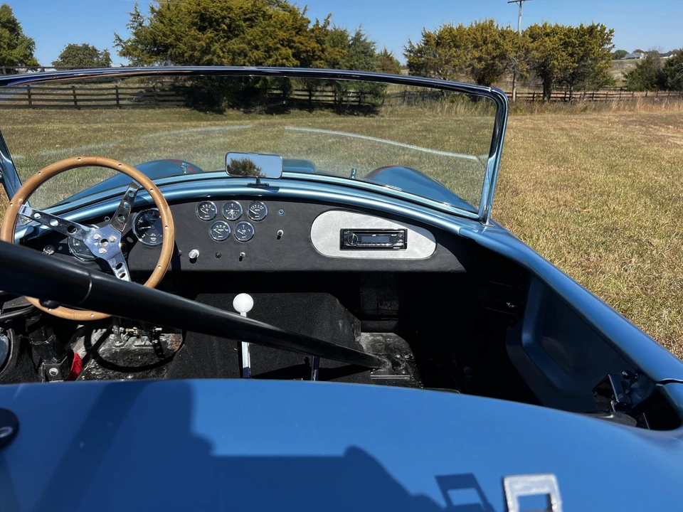 Shelby Cobra Replica - Image 30 of 31
