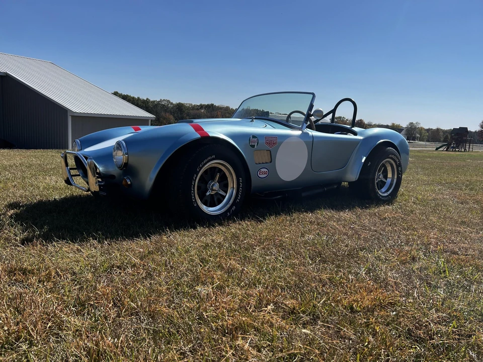 Shelby Cobra Replica - Image 2 of 31