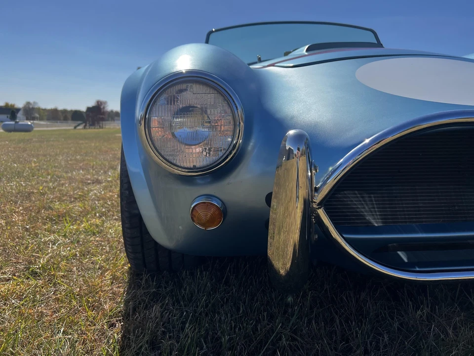 Shelby Cobra Replica - Image 17 of 31