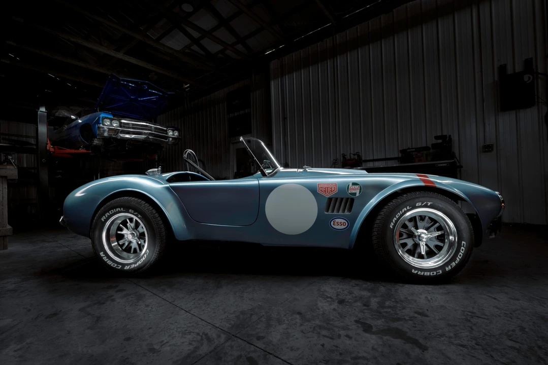 Shelby Cobra Replica - Image 14 of 31
