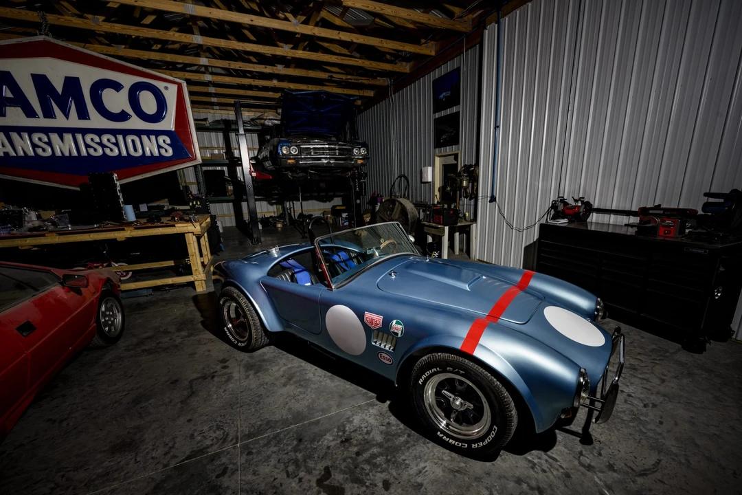 Shelby Cobra Replica - Image 15 of 31