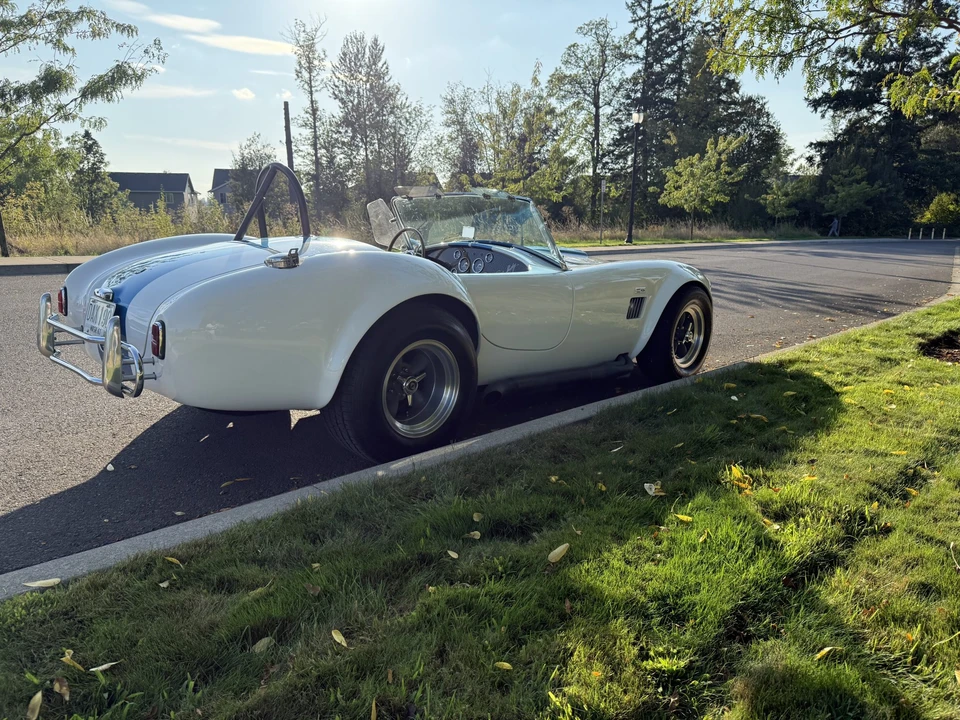 Shelby Cobra Replica - Image 21 of 31