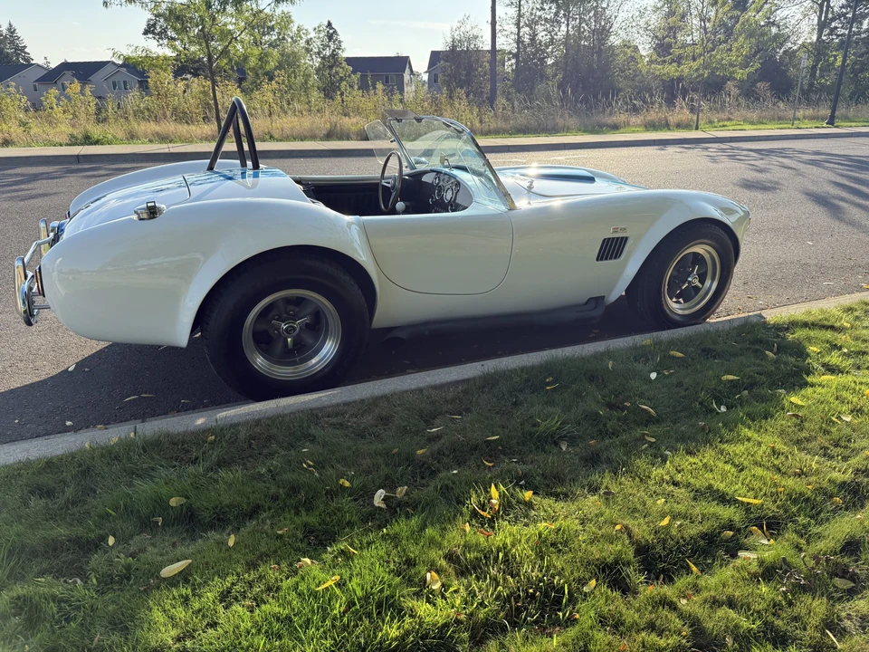 Shelby Cobra Replica - Image 22 of 31