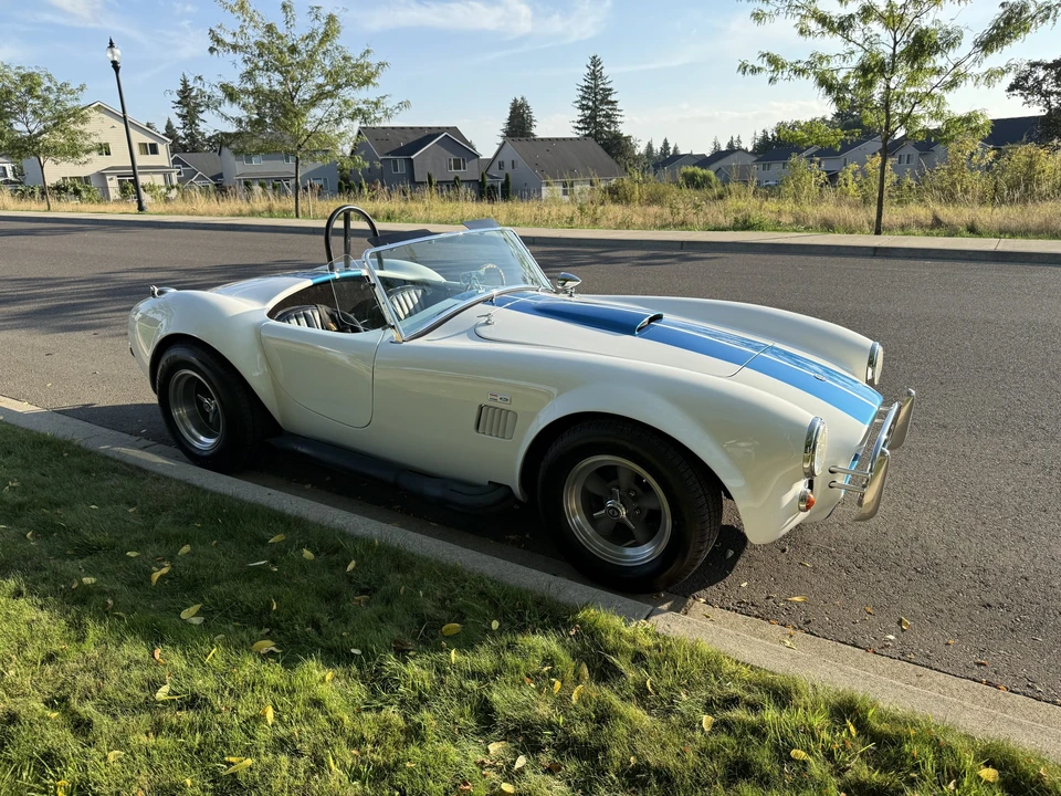 Shelby Cobra Replica - Image 25 of 31