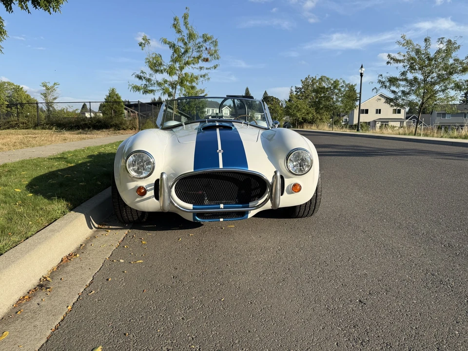 Shelby Cobra Replica - Image 27 of 31