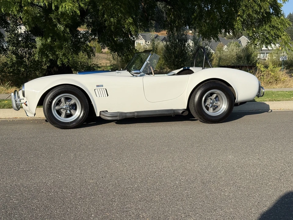 Shelby Cobra Replica - Image 5 of 31