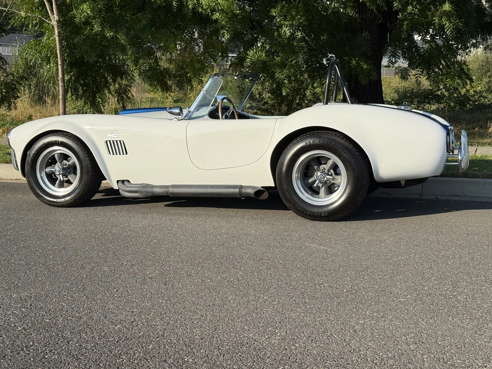 Shelby Cobra Replica - Image 6 of 31