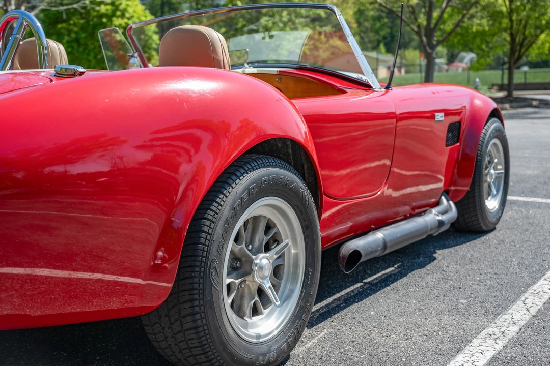 Shelby Cobra Replica - Image 21 of 31