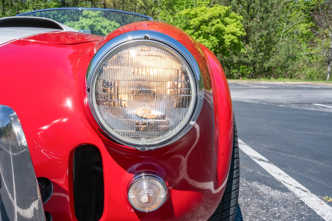 Shelby Cobra Replica - Image 25 of 31