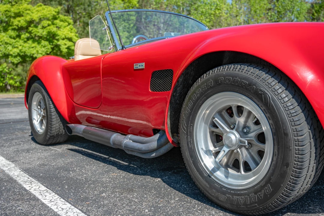 Shelby Cobra Replica - Image 17 of 31