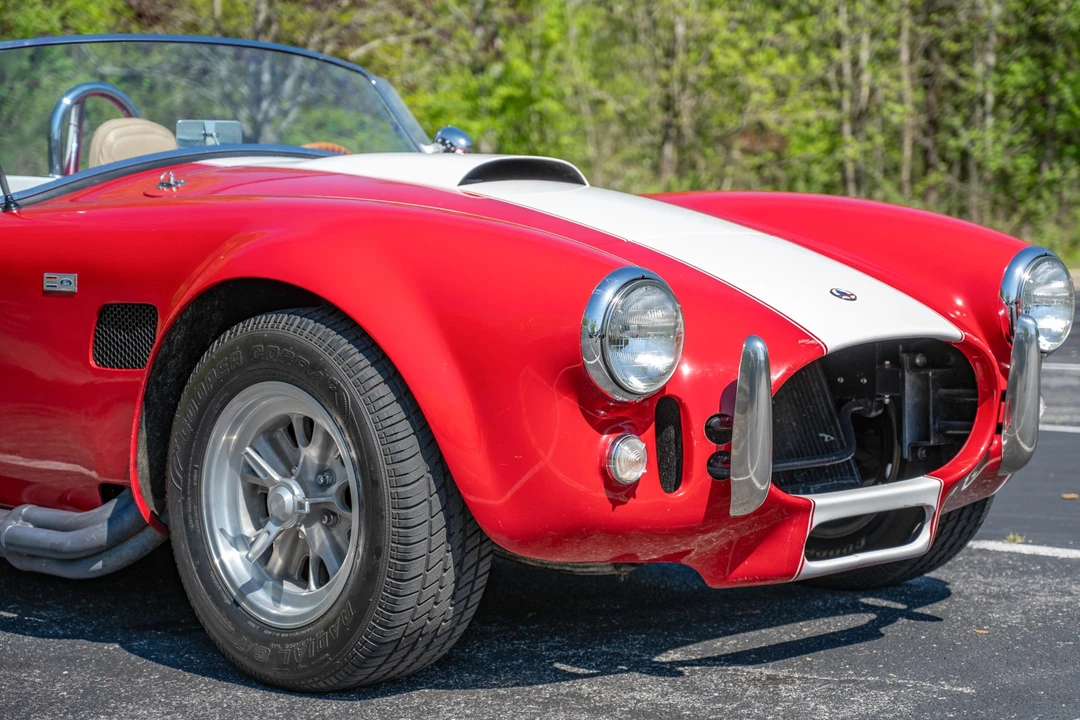 Shelby Cobra Replica - Image 16 of 31