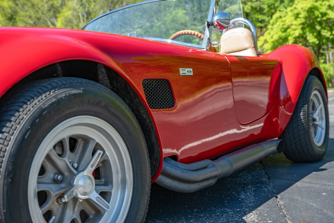 Shelby Cobra Replica - Image 24 of 31