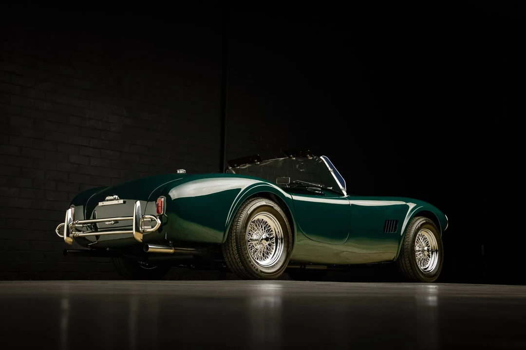 Shelby Cobra Replica - Image 16 of 31