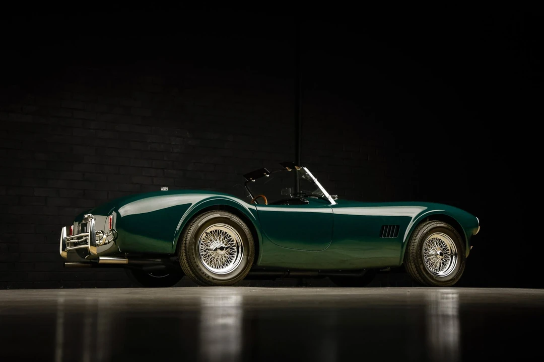 Shelby Cobra Replica - Image 15 of 31