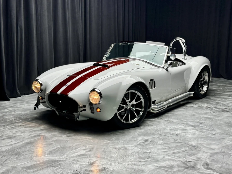 Shelby Cobra Replica - Image 5 of 31