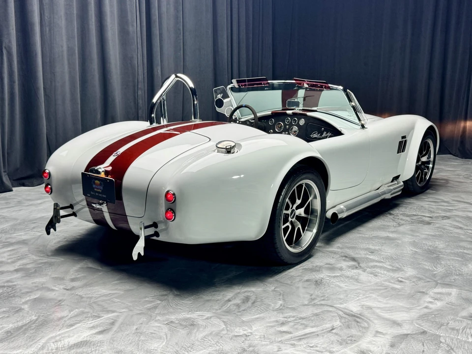 Shelby Cobra Replica - Image 19 of 31