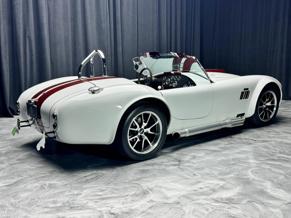 Shelby Cobra Replica - Image 22 of 31