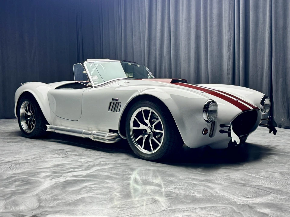Shelby Cobra Replica - Image 24 of 31