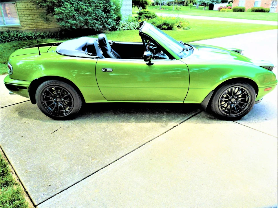 1990 Mazda NA MX-5 Miata - Image 30 of 31